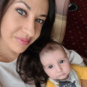 Meet your Posher, Sara